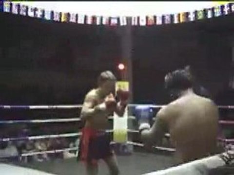 Grant wins Muay Thai fight July 21, 2008 Phuket Thailand