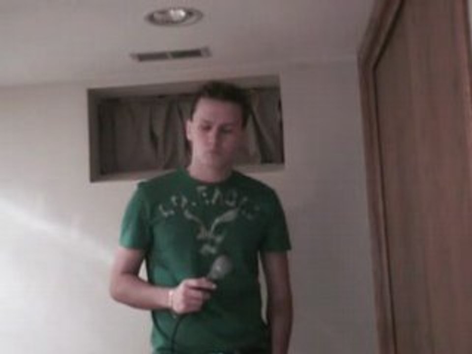 Sadin Memisevic Pjeva od Esada Plavog-Evo me Babo