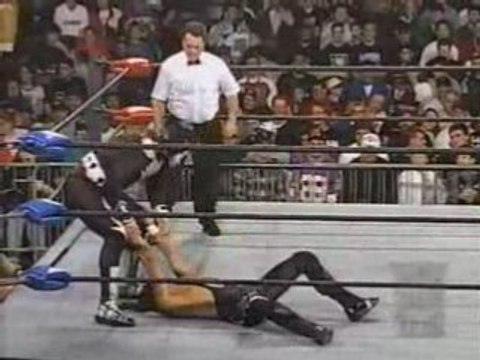 Nitro '97 - La Parka vs. Juventud Guerrera