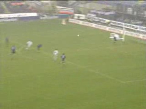 Zidane - Gol dos 40 metros (Juventus)