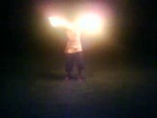 baton de feu et cracher