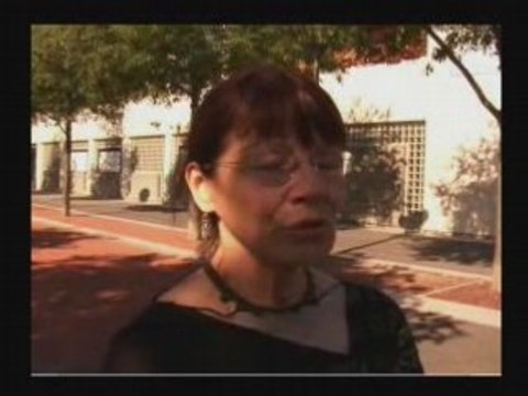 Mme laroche directrice du lycée de vaulx en velin