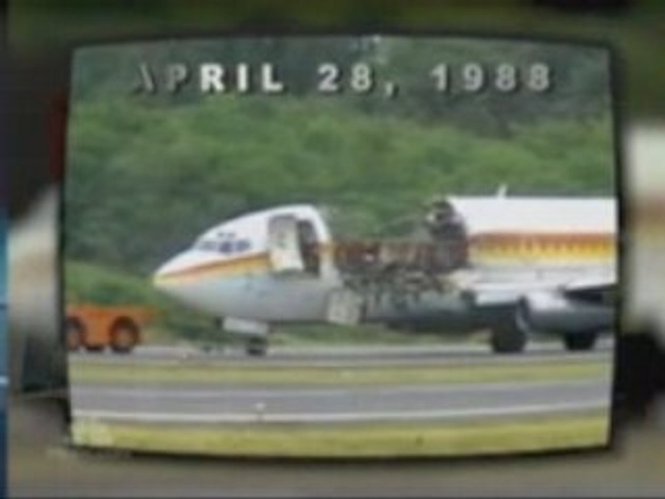 In-Flight Emergency Involving a Qantas 747-400 Near ...