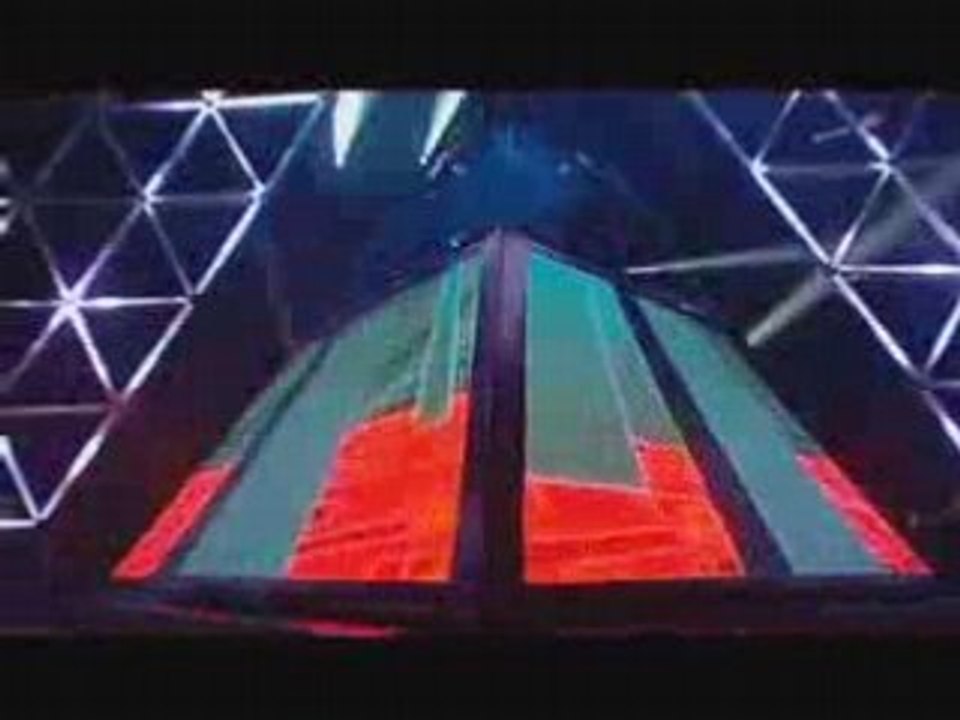 Daft Punk - One More Time  Wireless Festival 07