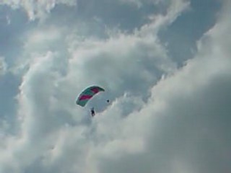 Saut en parachute 27 juillet 2008