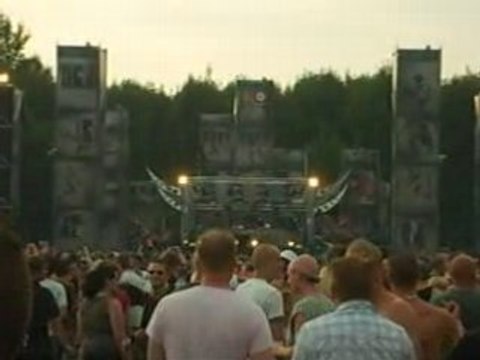 Dominator 2008 live angerfist vs predator 2 mainstage