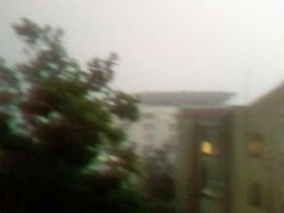 ORAGE VIOLENT A NANCY