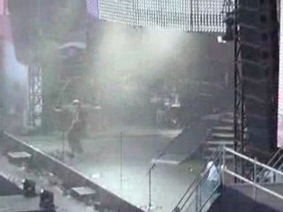 [ Extrait ] Tokio Hotel Ich Brech Aus PDP 21.06.08 Paris