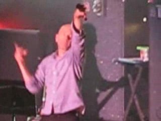 R.E.M. - Loosing My Religion live at Paleo 2008