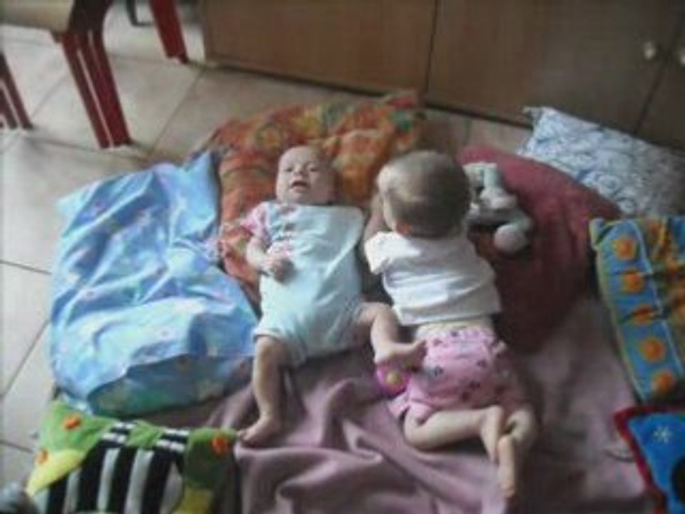 élise et thibault à la maison