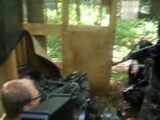 Partie d'airsoft AEG01 - 1erSAS à Sassenay (part3)