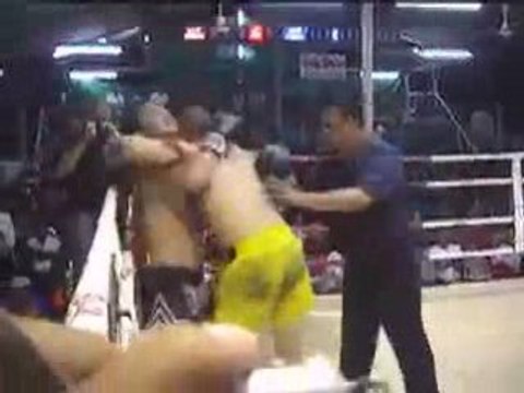 Jonny Muay Thai Fight Phuket Thailand June 2008