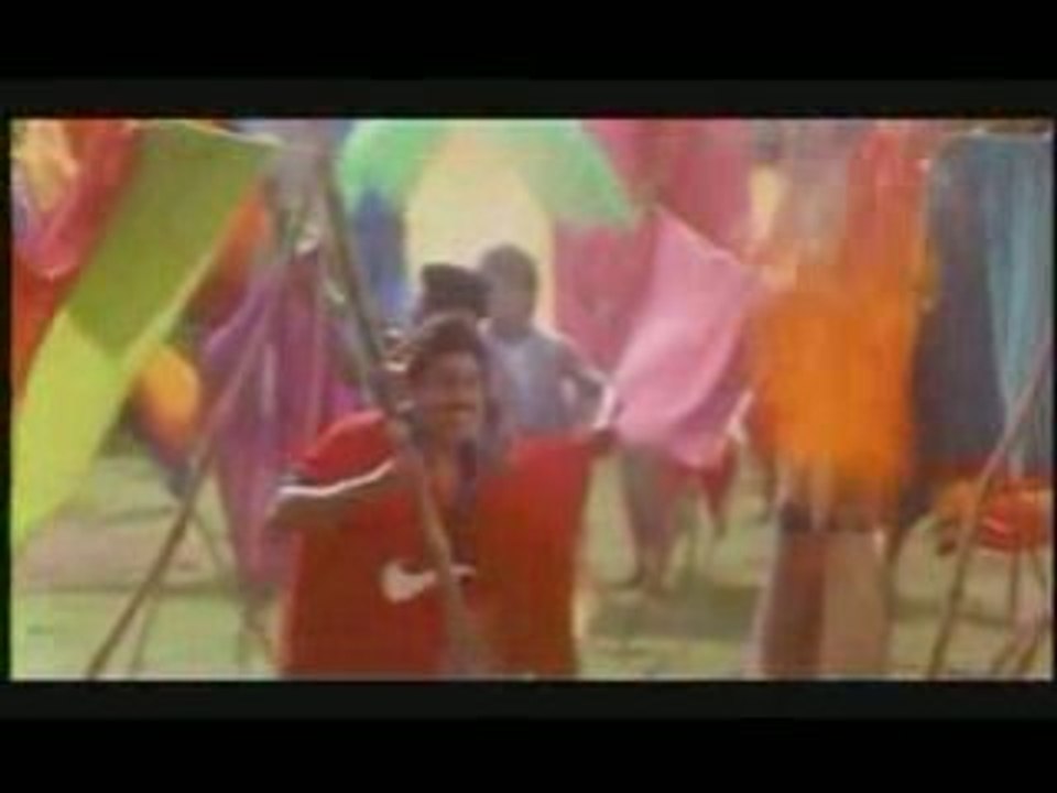 song " Muthan muthallil "
