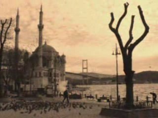 Istanbul sen kokuyor biraz