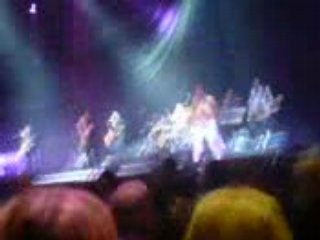 jonas brothers and avril lavigne tour 2