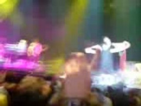 jonas brothers and avril lavigne tour 5