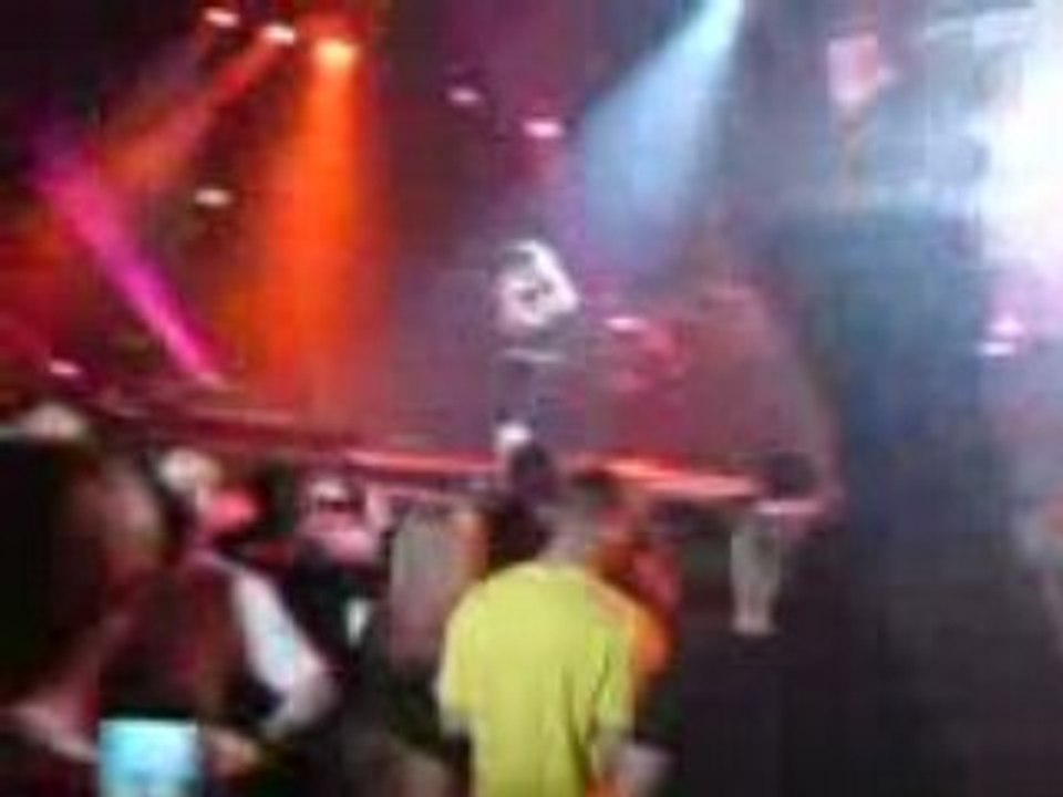 jonas brothers and avril lavigne tour 14