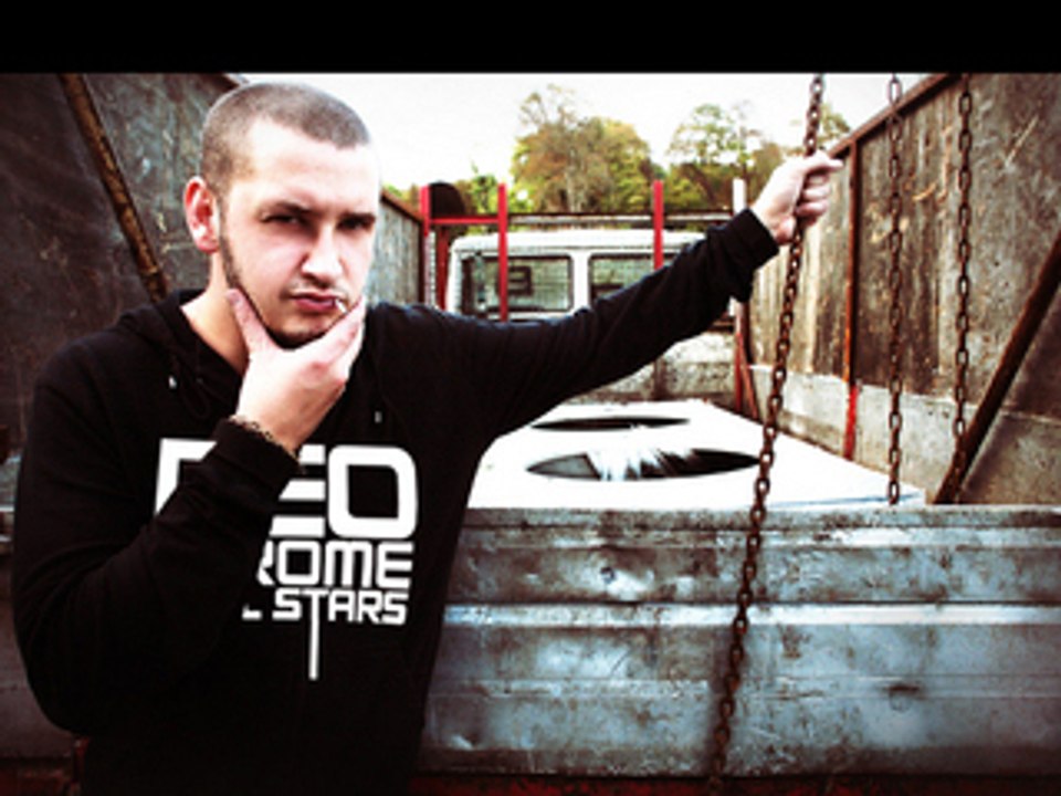 SETH GUEKO NEOCHROME PTIT FRERE VISITE GUIDEE CAMP DE GITAN