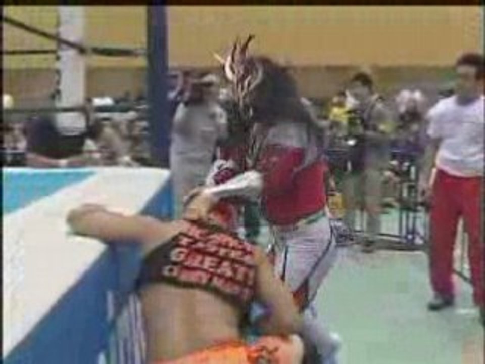 Jushin Liger vs Curry Man