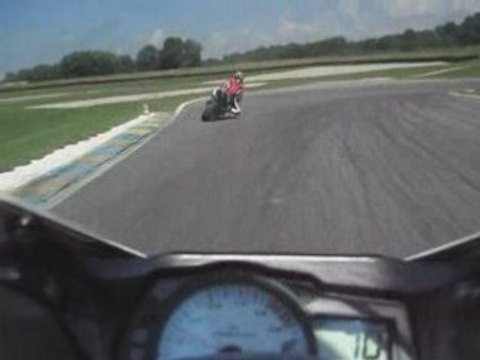 bresse 28 juillet 2008 gsxr600 vs yamaha r1