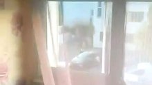 Chambéry : Les images qui ont mis le feu dans les quartiers avec des policiers autour d'une voiture