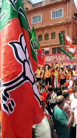 जयपुर में CM का रोड शो