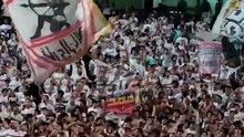 في الكورڤا سود جمهور أسود