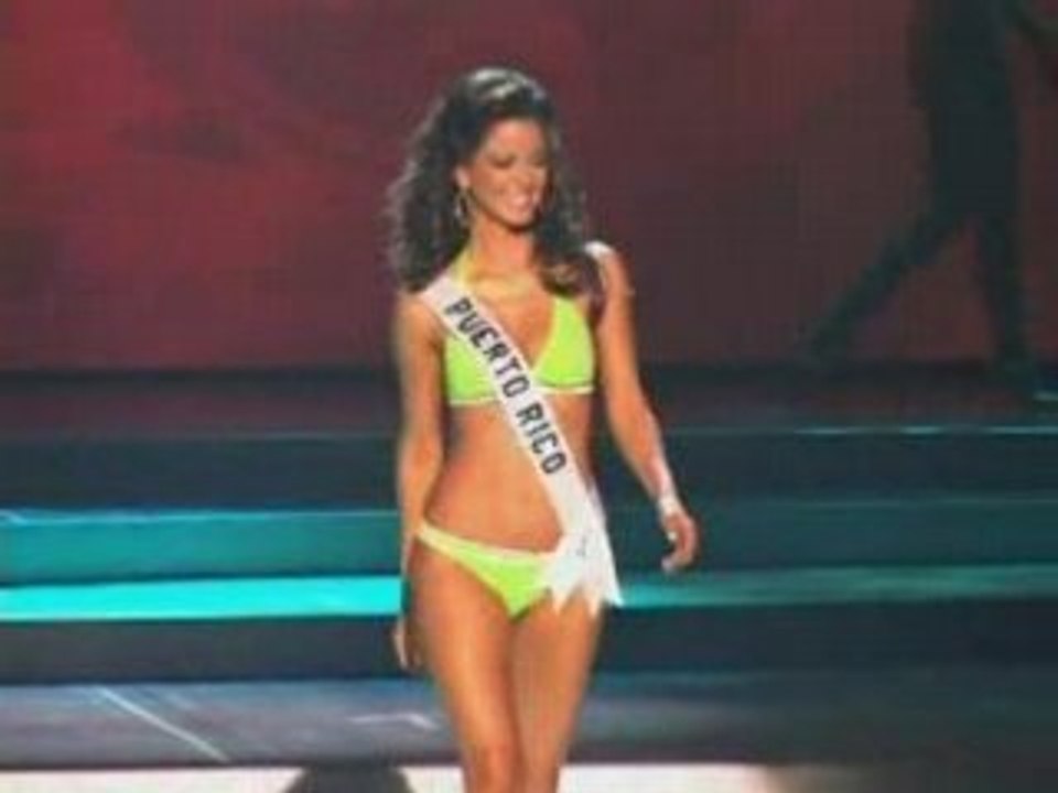 Pre-eliminar traje de baño puerto rico