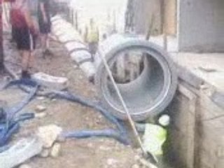 travaux publics assainissement pose buses diam 1200