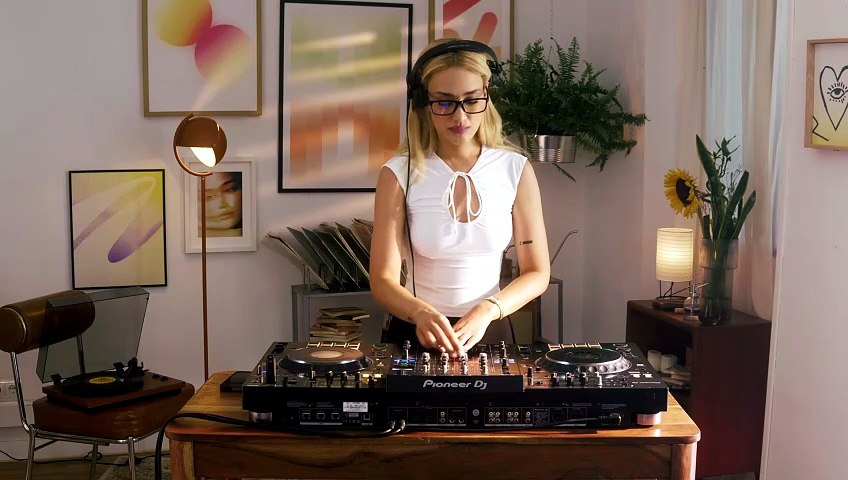 Jazz House Flow | Smooth Grooves for Bright Moments