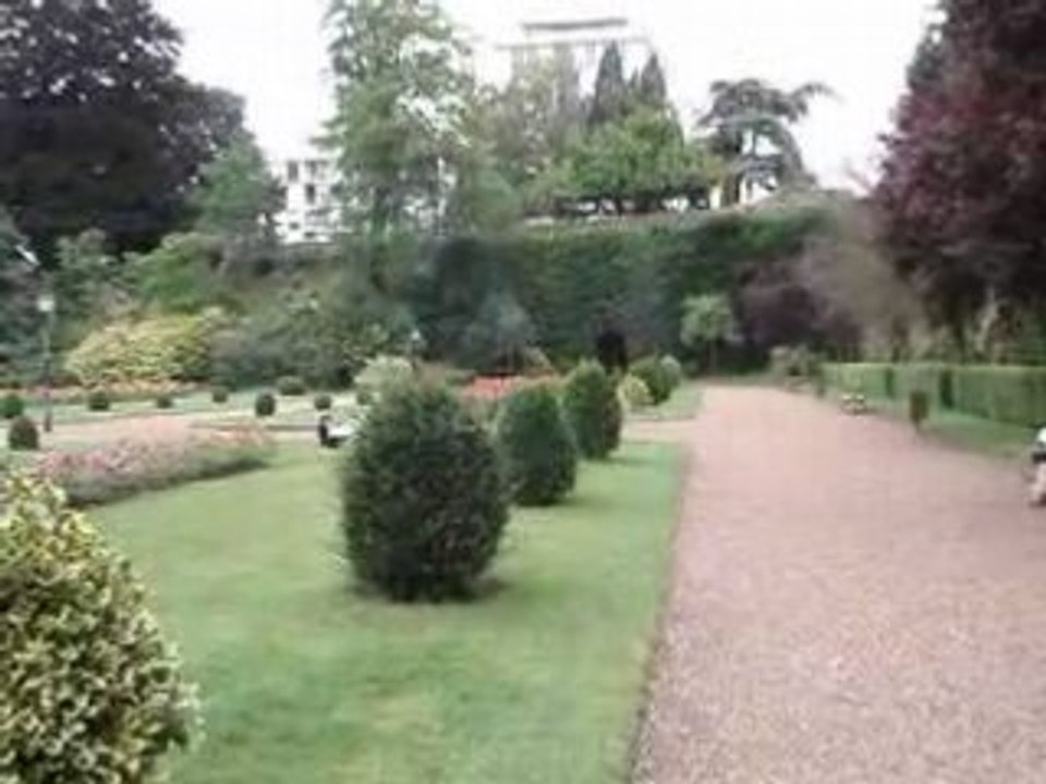 Calme jardin public Saint- Omer
