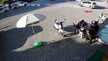 Kamyonetle çarpışan otomobilin takla attığı anlar kamerada!