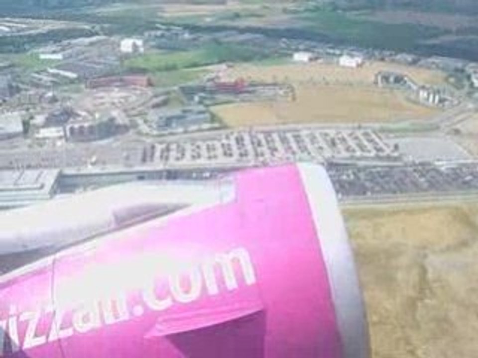 06_WizzAir_Avion_5