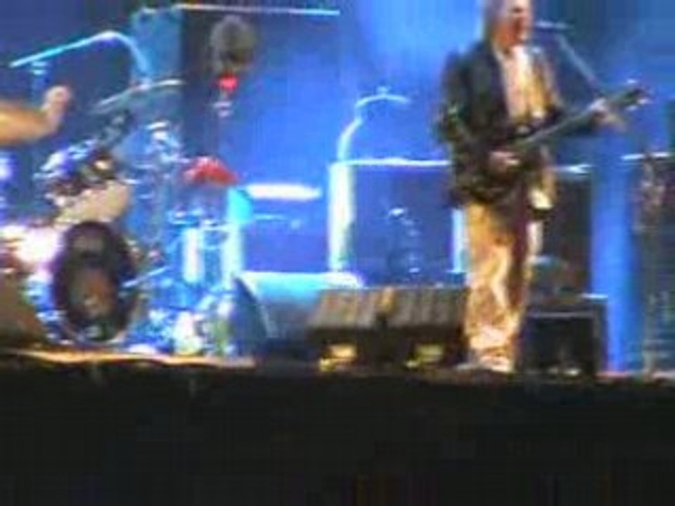 Neil Young - A Day In A Life [Werchter 2008]