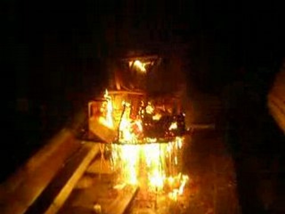 BOOM DEFLAG