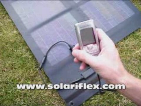 Chargeur solaire téléphones portables par SolariFLEX