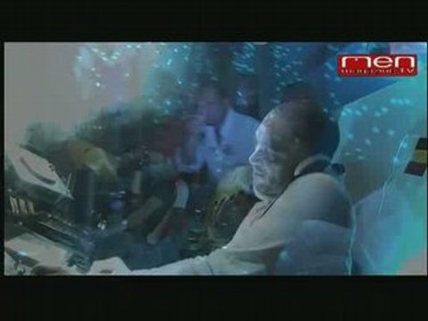 DJ Charles Schilling au Papagayo de St Tropez 2008