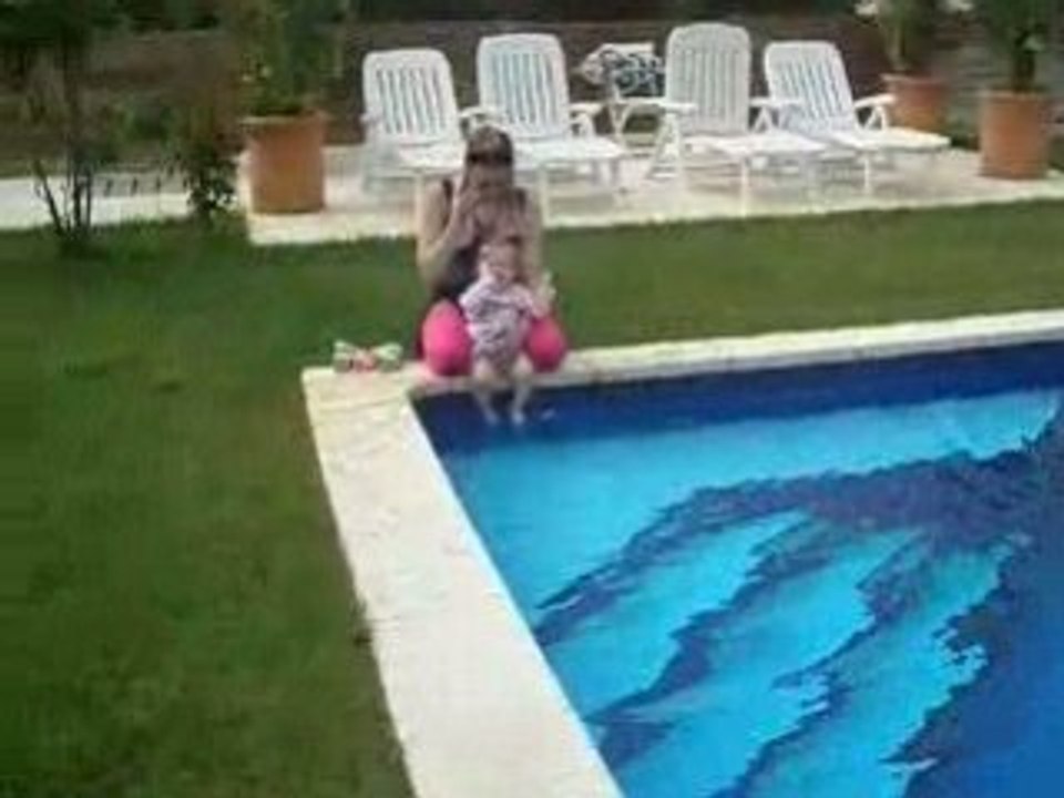 Marie à la piscine