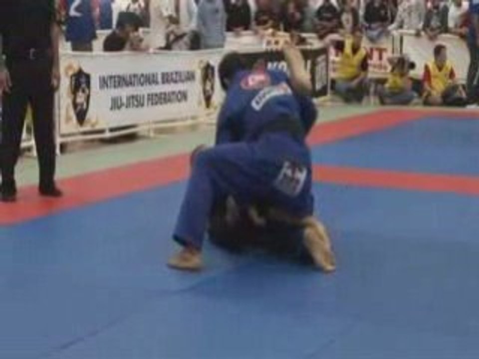Otavio Sousa vs Raphael Lovato