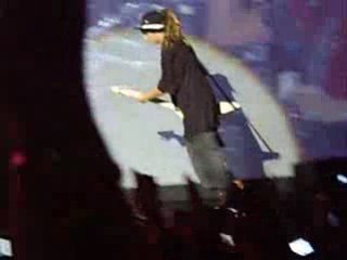 Quand on fait mumuse avec une grat' ...