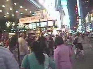 Pousse toi de là , je suis flic !