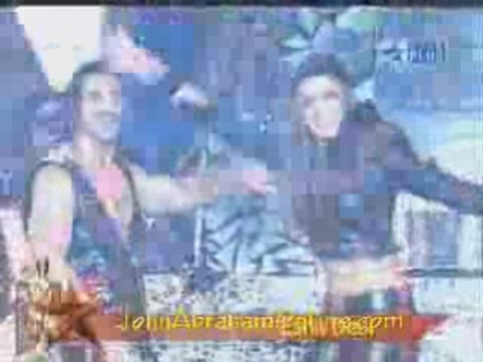 John Abraham & Esha Deol - DHOOM performanCe