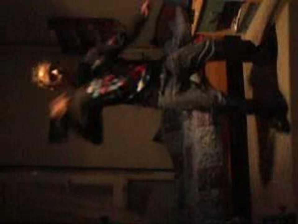 mon frere ki dance de l'electro-dance