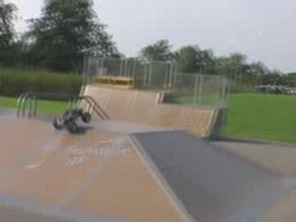 Revo 3.3 at Skate-park