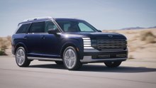 2026 Hyundai Palisade ICE Calligraphy in Blue Driving Video