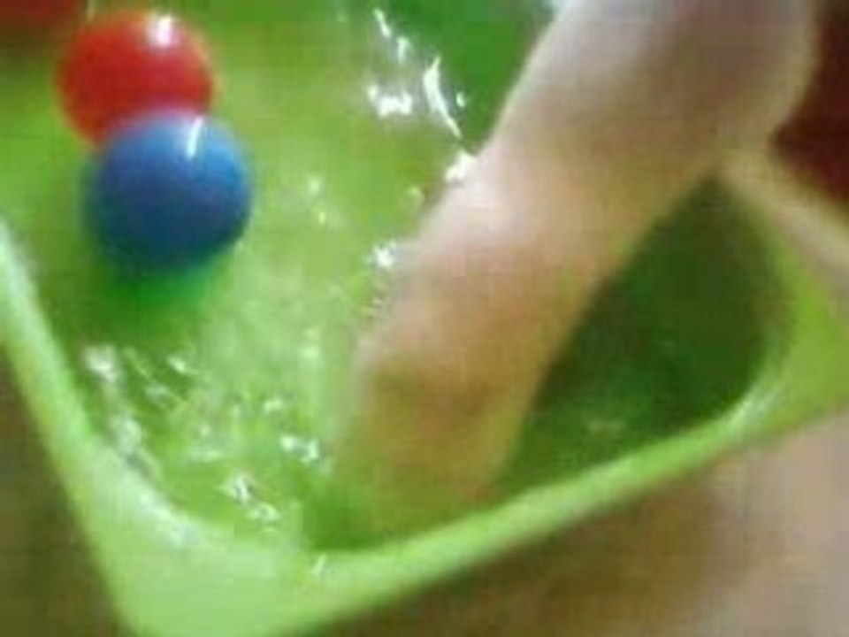 Peluche le furet apnéiste s'entraine pour les J.O