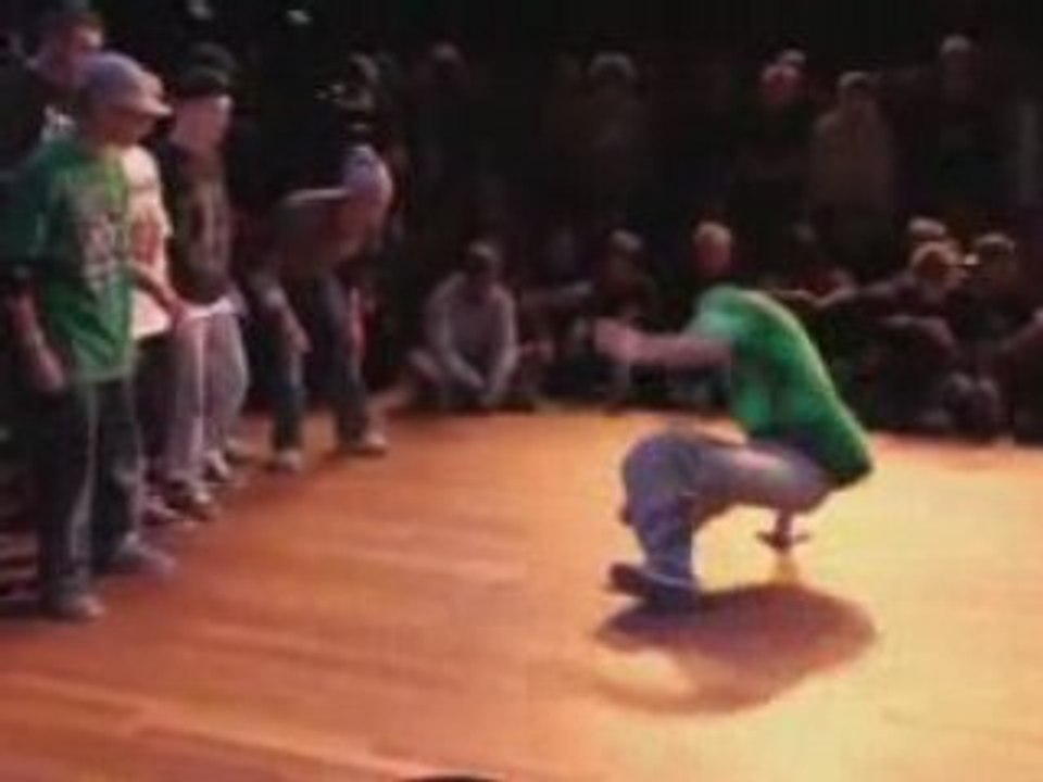 Uk Bboy - Europ Preliminary 2008 - One Peace Vs Funky Mason
