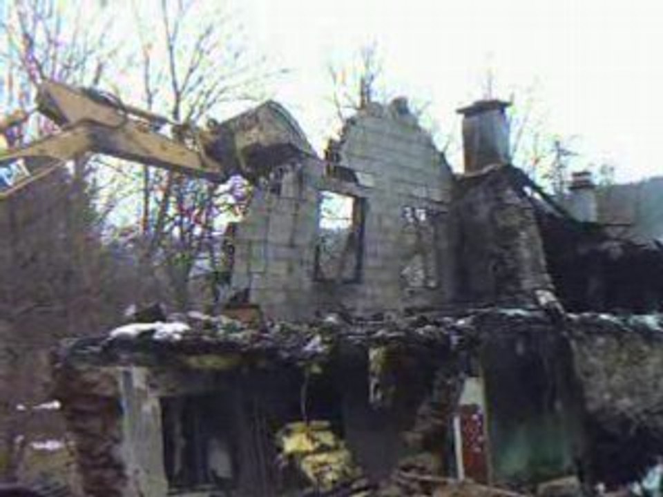 demolition de la ferme 2006 durdur!!