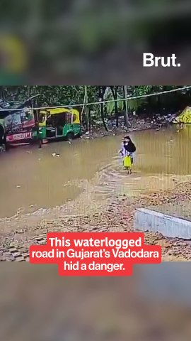 A grandmother and her granddaughter fell in an uncovered pit in Vadodra, Gujarat.