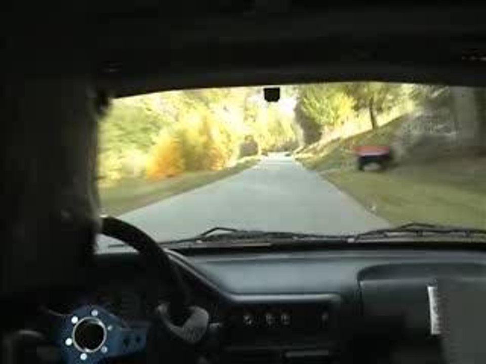peugeot_106_interieur